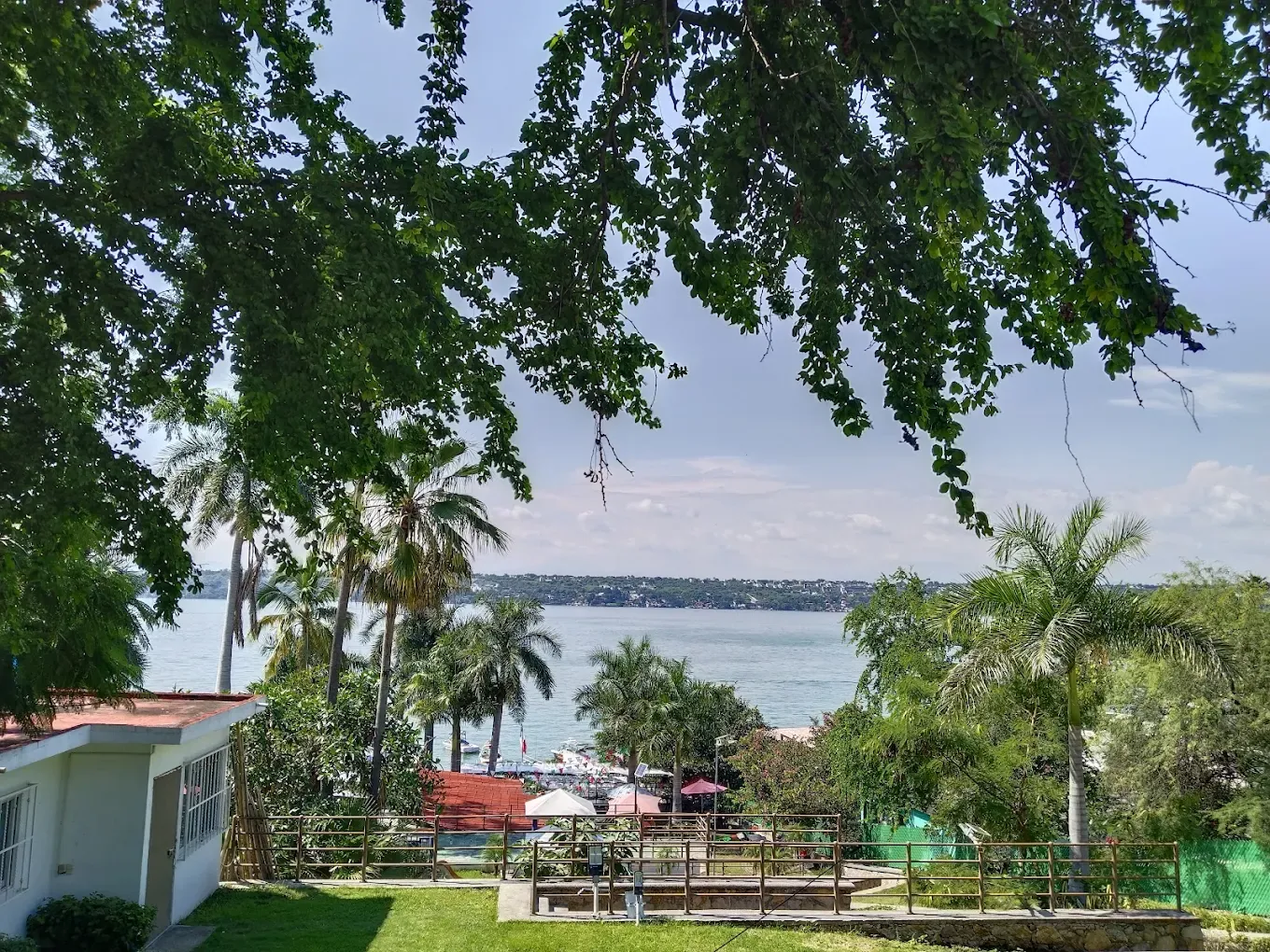 Playa Ejidal Tequesquitengo