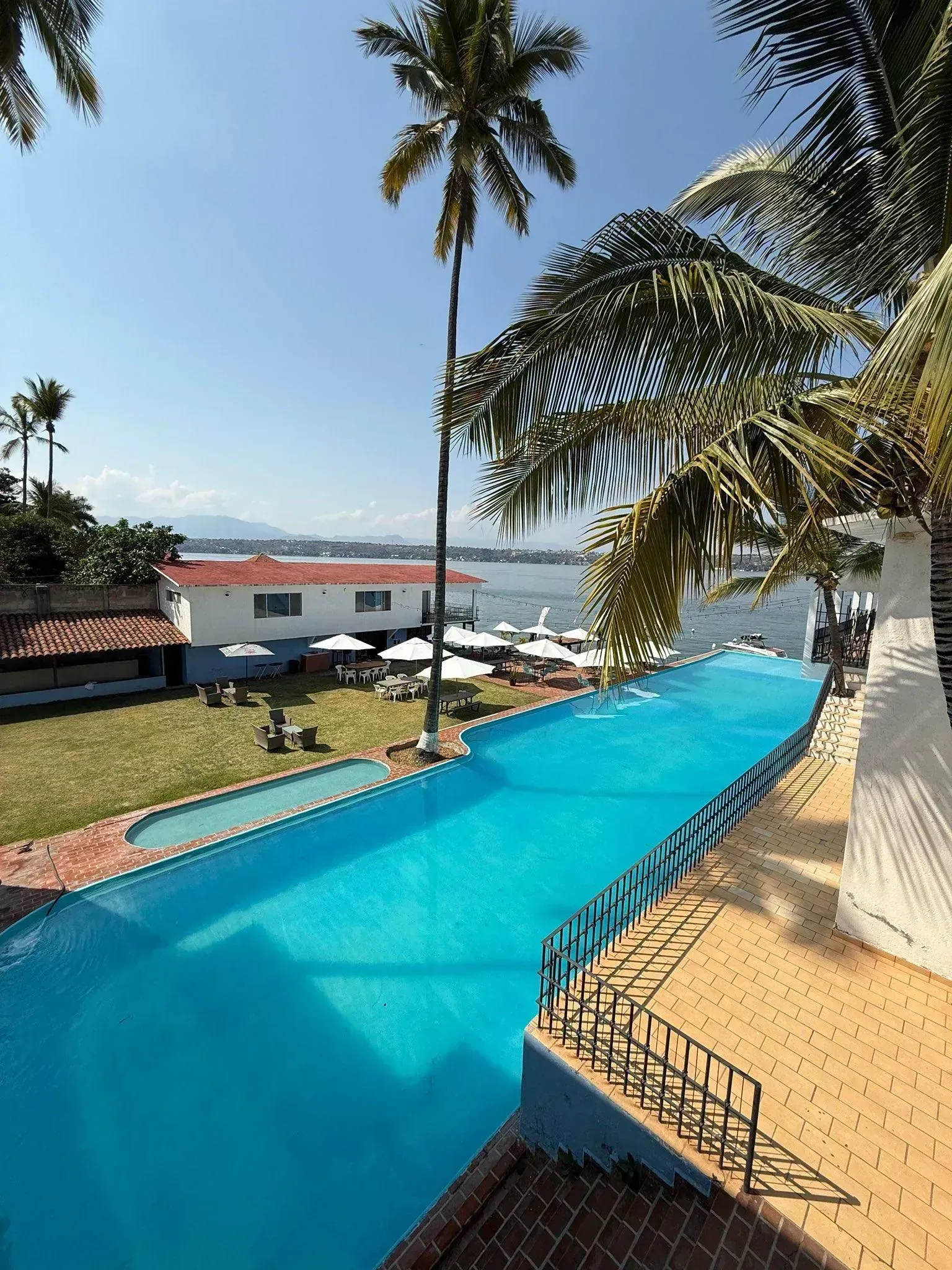 Av28 Club Tequesquitengo